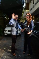 Kareena Kapoor, Saif Ali Khan at sashi kapoor